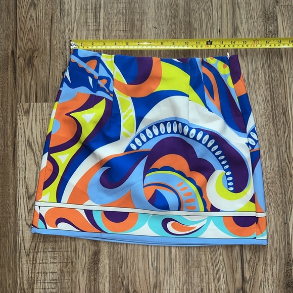 NEW! Zara Geometric Print Mini Skirt - Picture 7 of 7